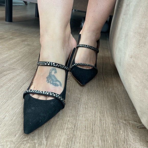 Black Studded Women's Shoes - Picture 5 of 10